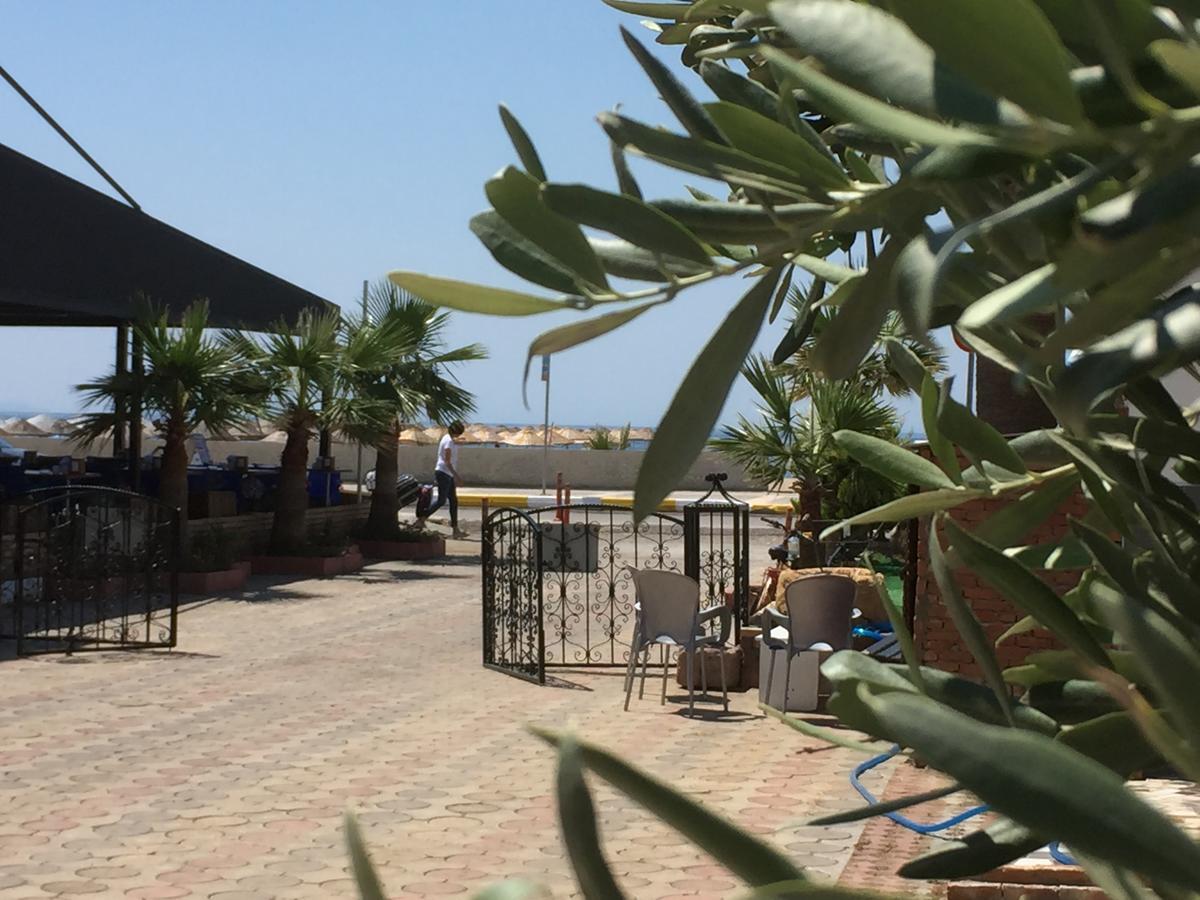 Karakas Motel Ayvalı Exterior foto